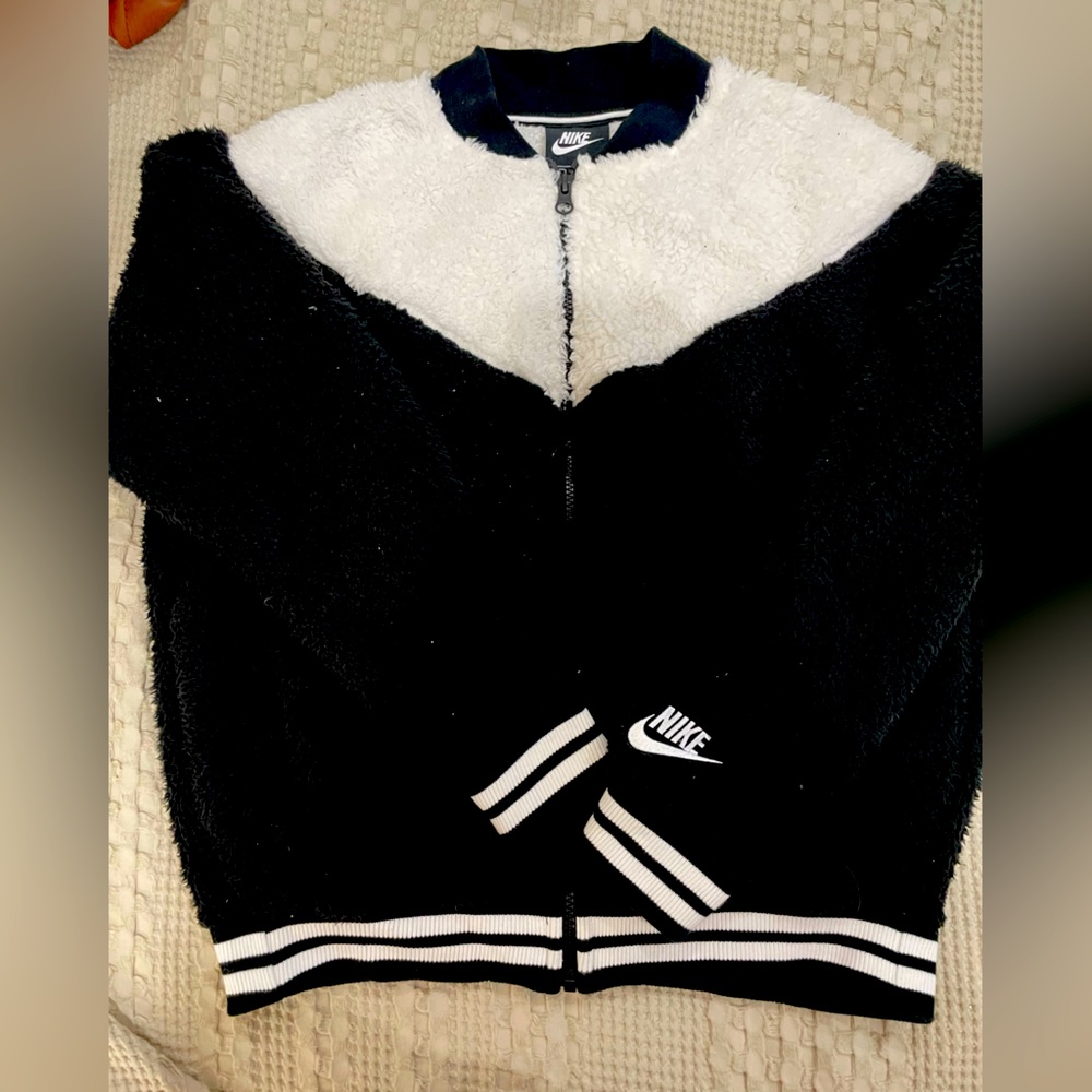 Nike black and white teddy jacket